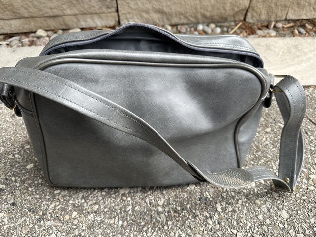 Grey Vintage Holiday Side Bag - photo 3