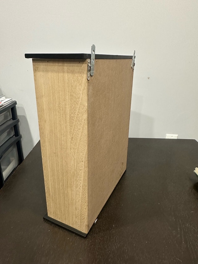 Hanging Wall Shelf with Glass Covering and Magnetic Door - photo 5