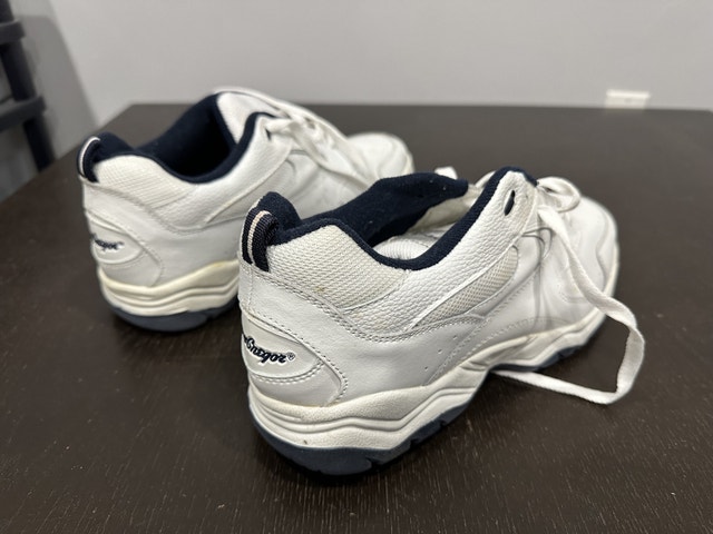 White Men’s Size 11 Mac Gregor Classic Running shoes - photo 3