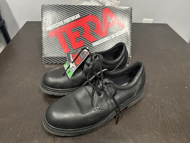Men's Black Terra Protective Shoes Brand New Size 10