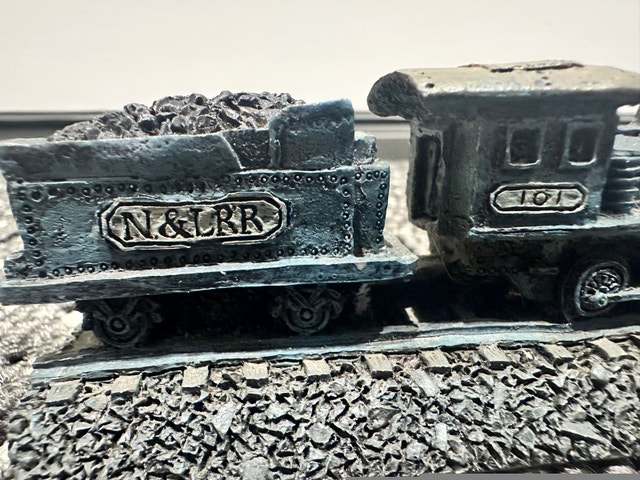 N&LRR 101 STEAM LOCOMOTIVE MODEL TRAIN - photo 3