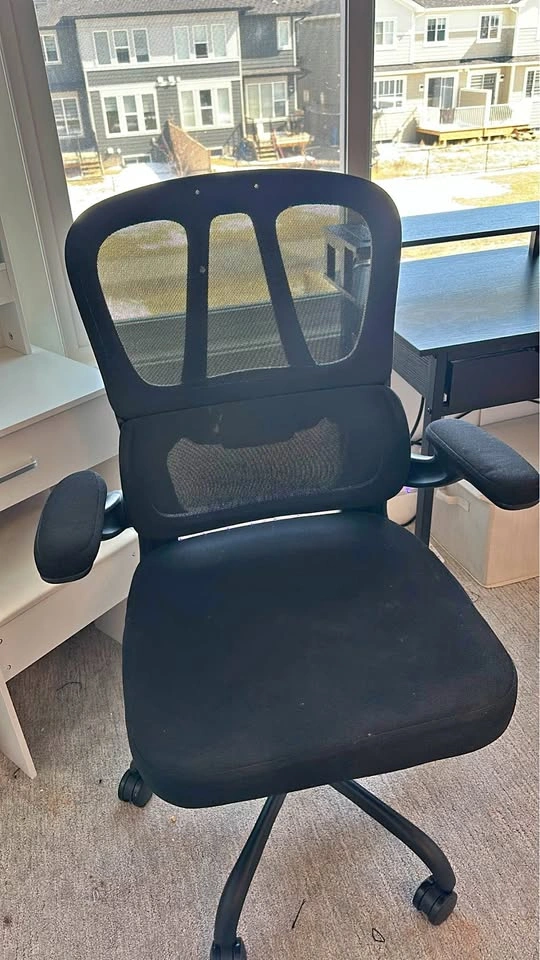 Office desk and chair