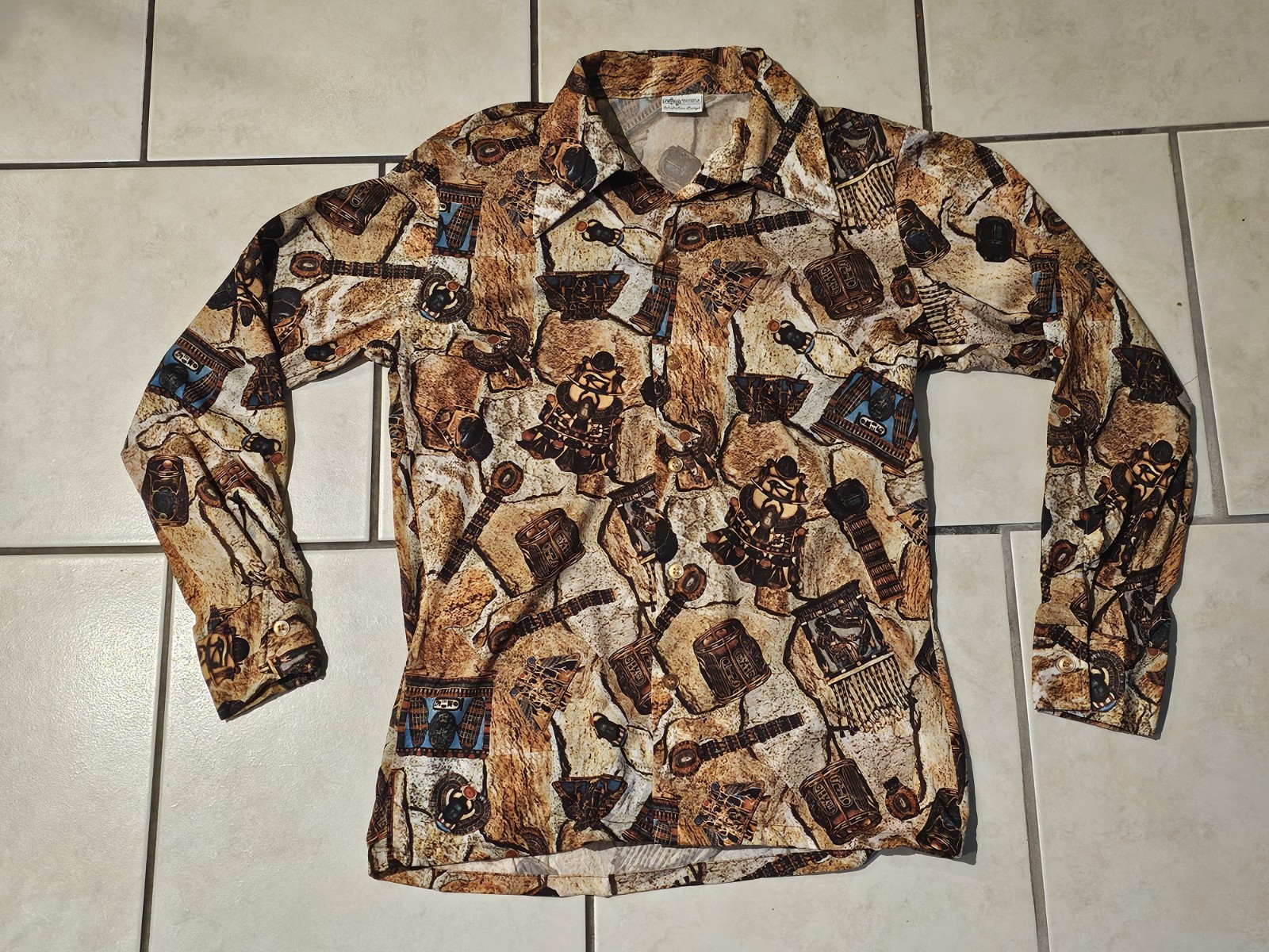 Vintage 1970s Kmart California Disco Shirt Tiki Egyptian Print