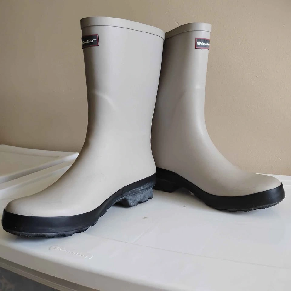 Ladies Rubber Boots - Size 9 🌱 - photo 2