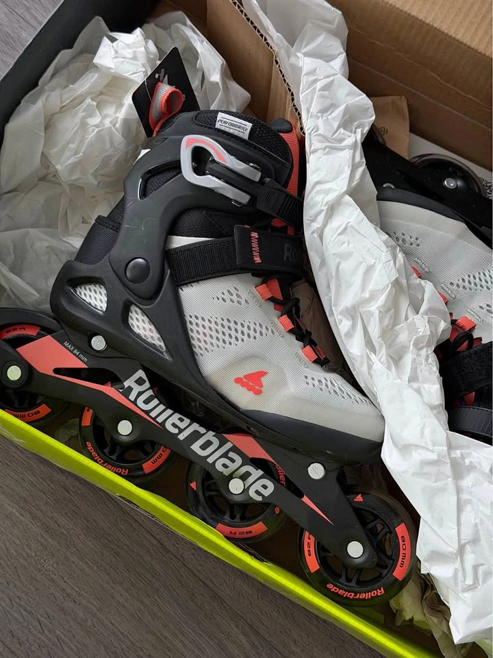 Brand New Rollerblade Macroblade 80 Women’s Inline Skates