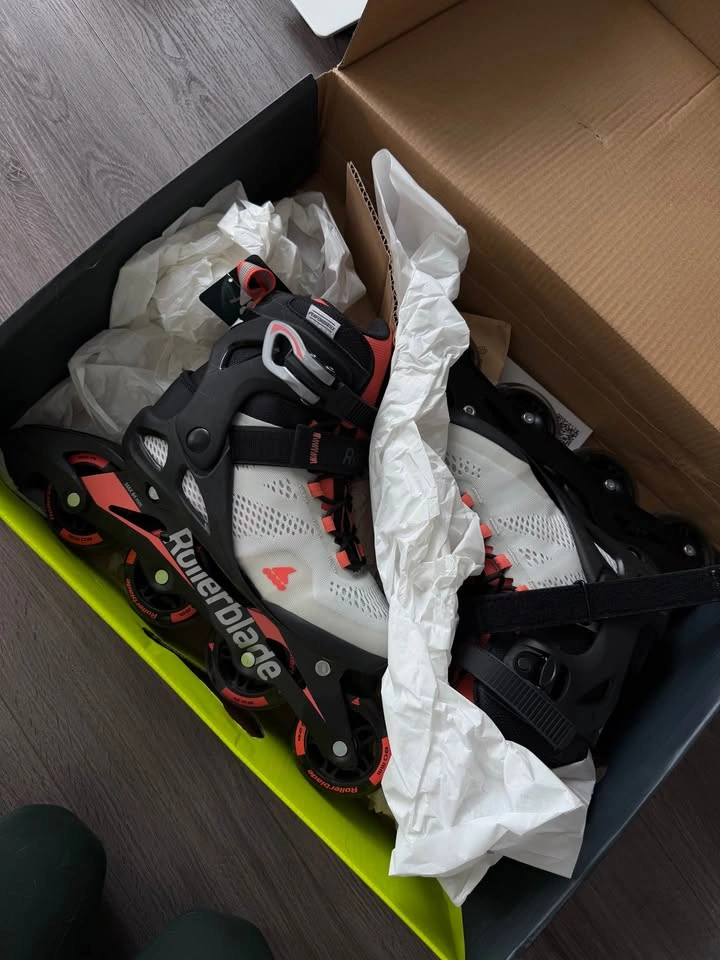 Brand New Rollerblade Macroblade 80 Women’s Inline Skates - photo 2