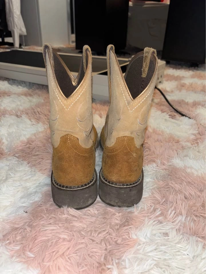 Ariat Boots - Women's Size 11 - photo 2