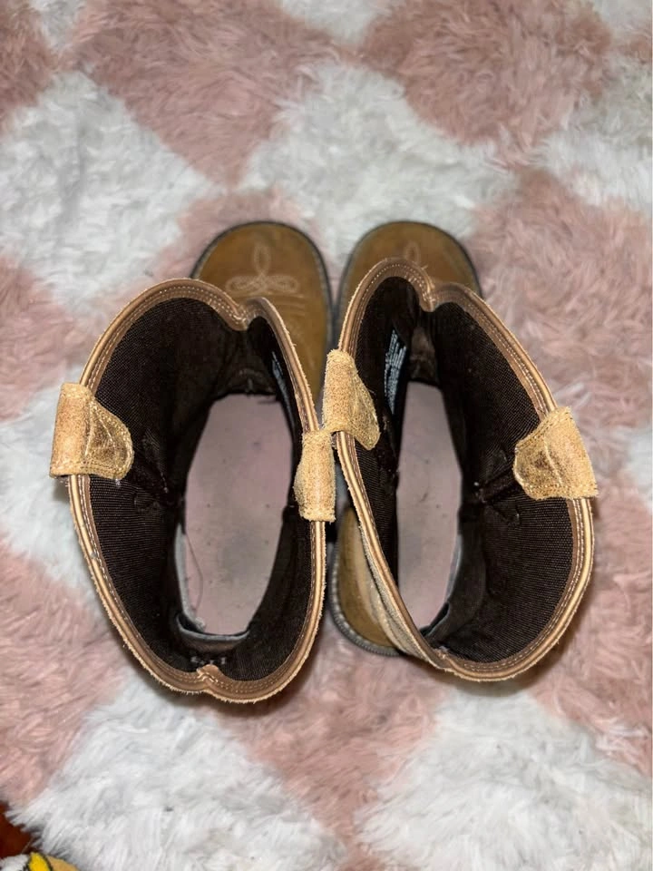 Ariat Boots - Women's Size 11 - photo 3