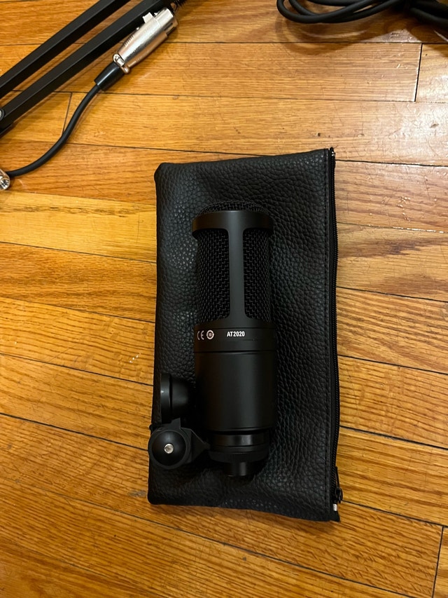 AT2020 Mic and Desk Boom Arm - photo 2