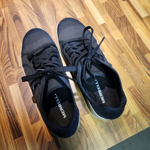 Merrell Shoes Black with White Sole Mens 8 - photo 2