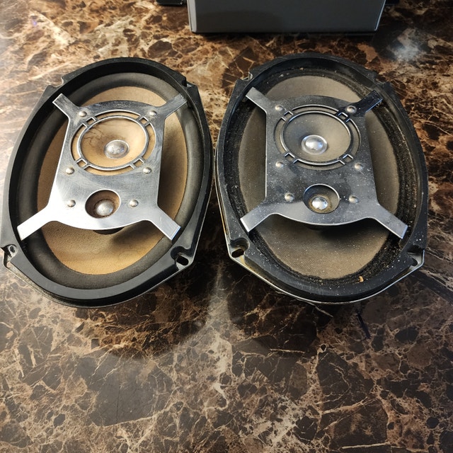 Vintage Car Audio 6x9 Speakers - Working Great