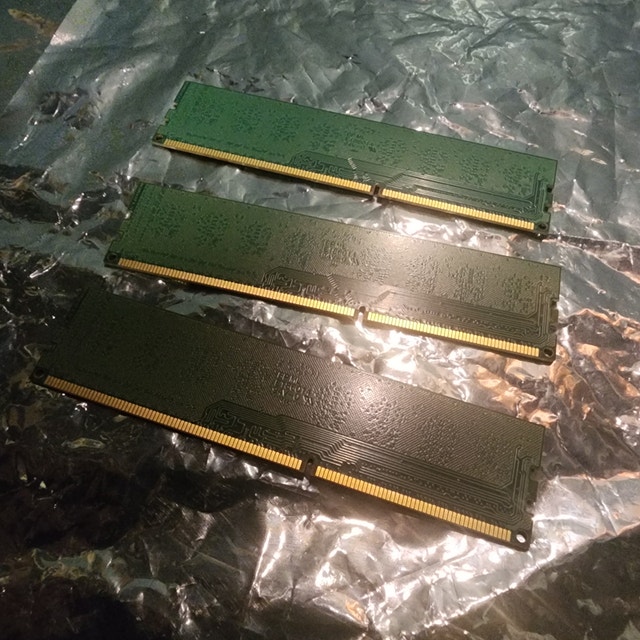 ADATA 6GB DDR3 RAM Sticks (3x2GB, 1600MHz) - photo 4