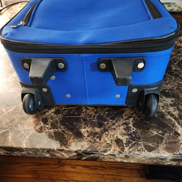 Blue travel case suitcase bag luggage rolling - photo 4
