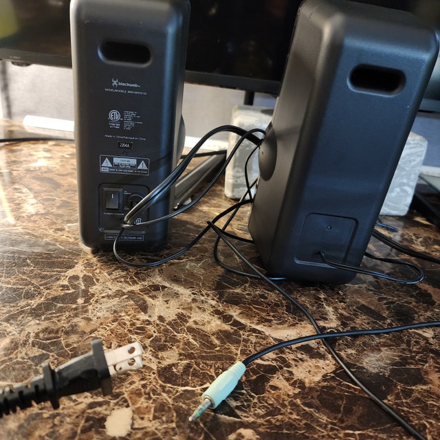 Black Web Computer Speakers 3.5mm Jack Plug - photo 5
