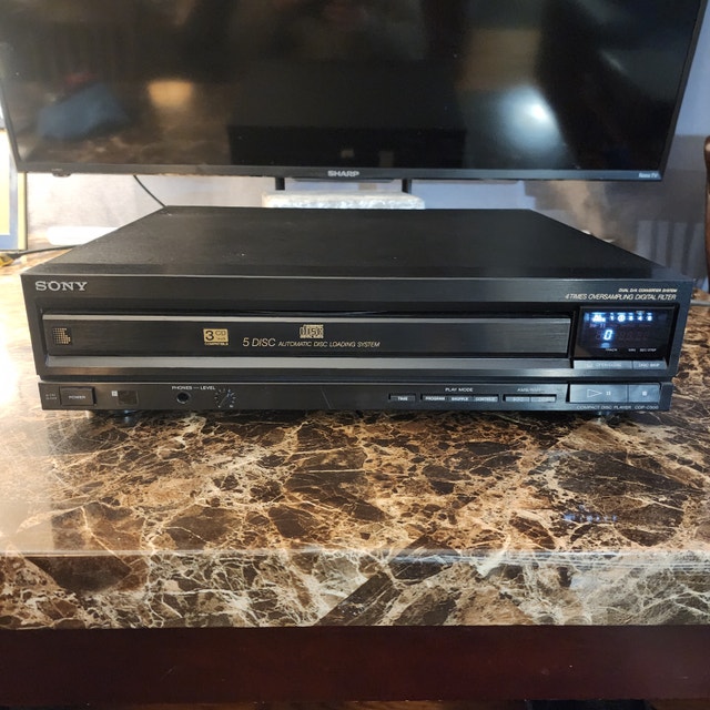 SONY 5 disc CD changer vintage old school
