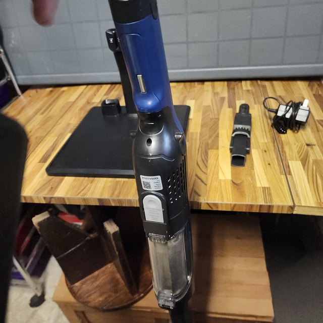 Shark Wireless Vacuum Cleaner - photo 5
