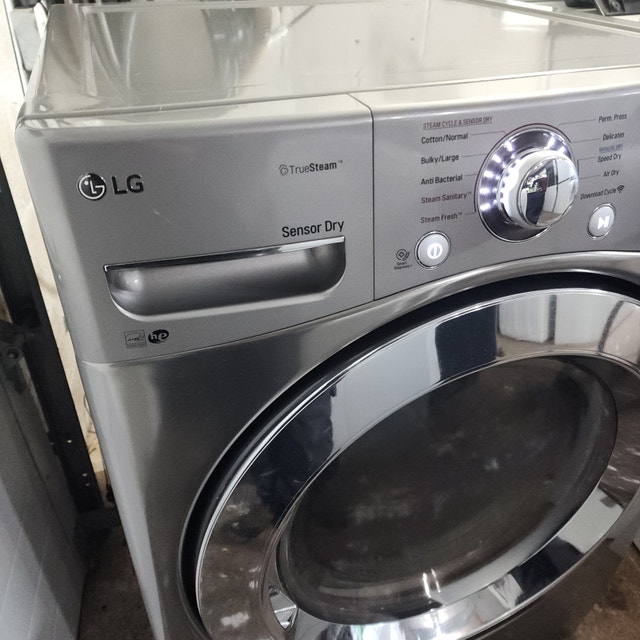 LG Electric Dryer with Steam - Serviced - photo 2