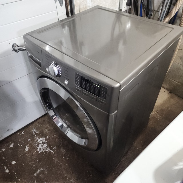 LG Electric Dryer with Steam - Serviced - photo 4