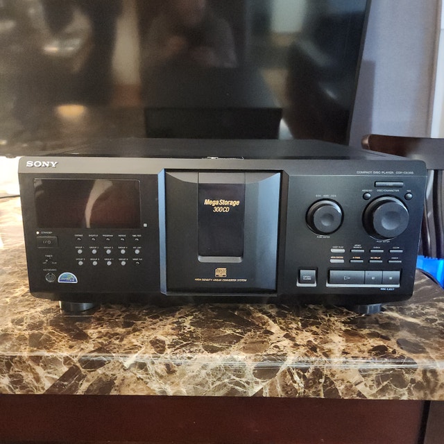 Sony CDP-CX355 MegaStorage 300-Disc CD Changer