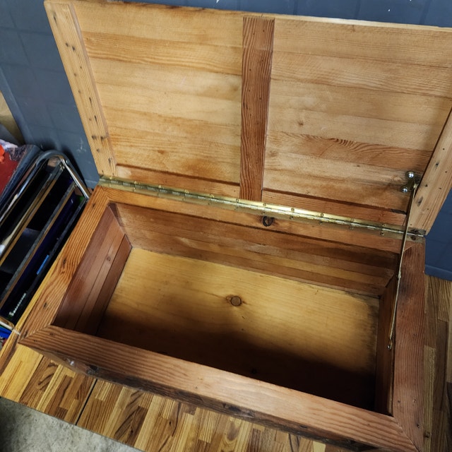 Wooden Box Storage Chest 24 x 11 x 13 - photo 2