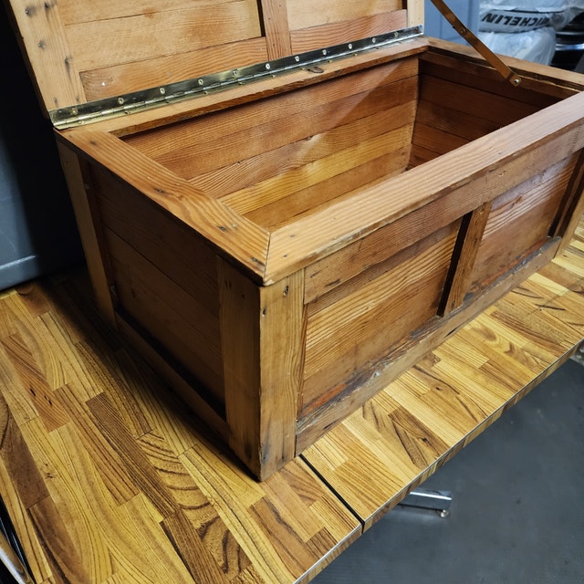Wooden Box Storage Chest 24 x 11 x 13 - photo 4