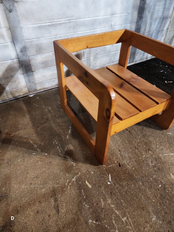 small wooden chair - photo 3