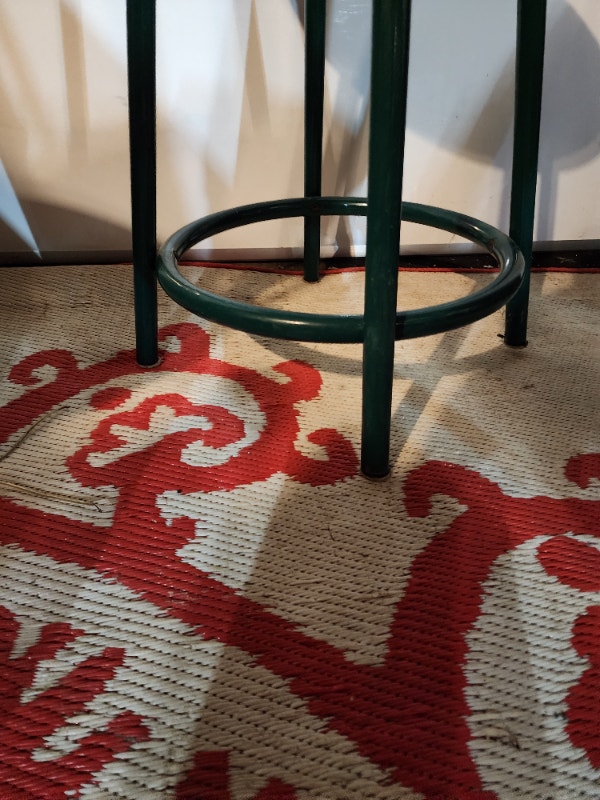 Green Bar Stool Swivel Chair - photo 3