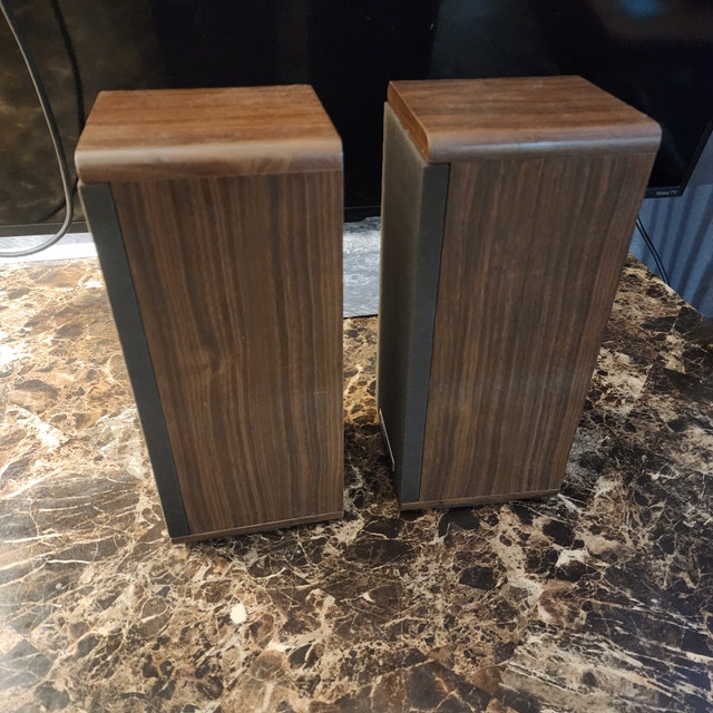 KOSS M80 PLUS Bookshelf Speakers - Walnut - photo 4