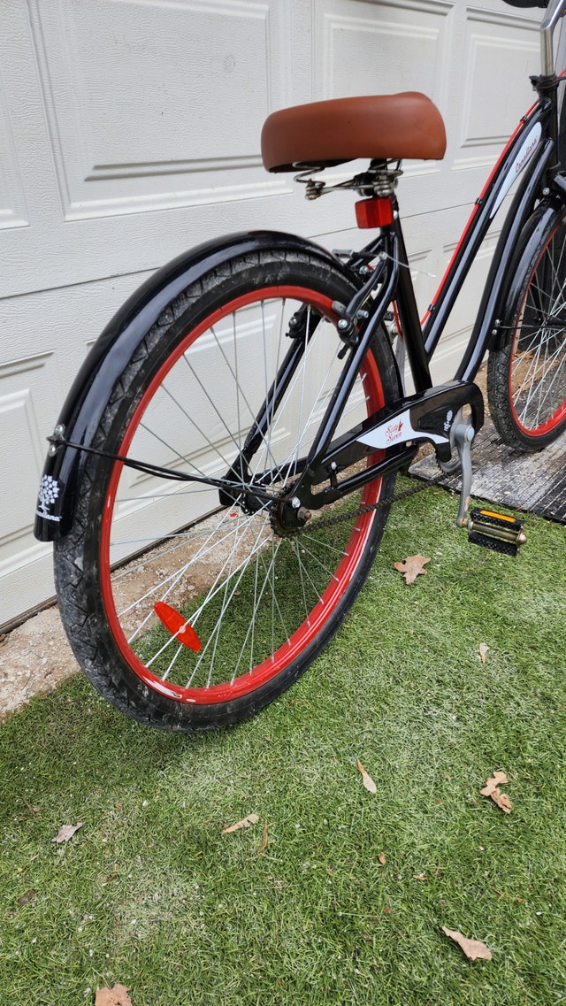 26'' Canadiana Cruiser Bicycle - 1 Speed, Black/Red Vintage - photo 2