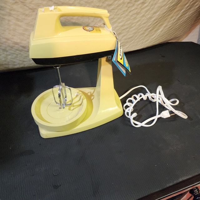 Iona Mixer Vintage Like New