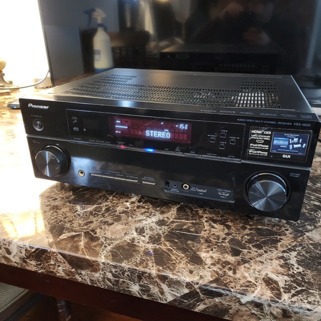 Pioneer 3D HDMI Receiver VSX-1020