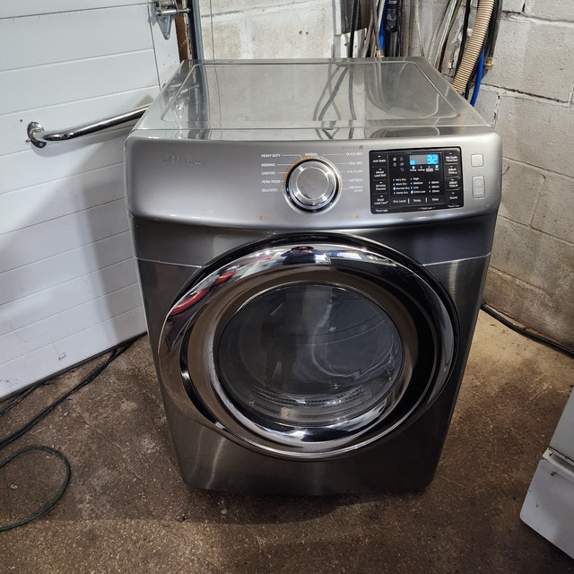Samsung Clothes Dryer Gray DV42H5200EP