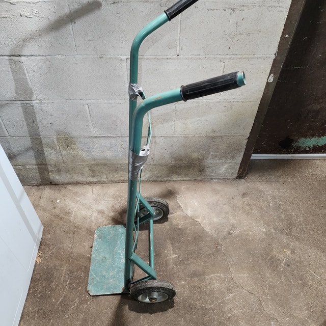 Small Green Dolly Lift Assist with Solid Rubber Wheels - photo 5