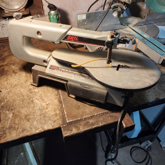 Skil 16'' Scroll Saw - Heavy Duty Hobby Cutter