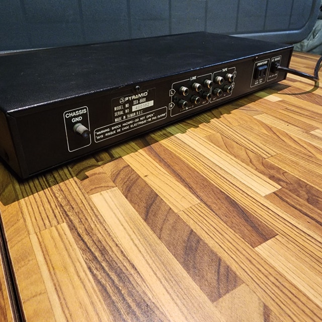 Pyramid Equalizer SEA-6600 RCA 12 band EQ - photo 5