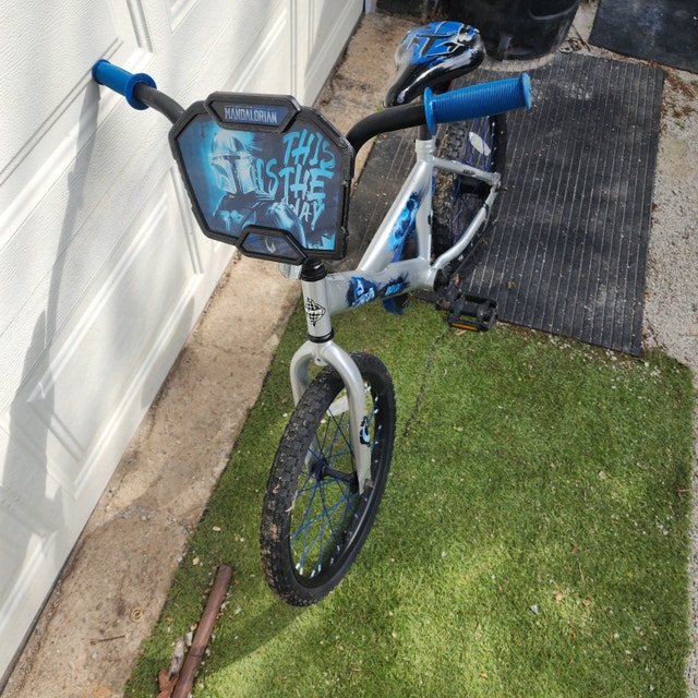 Mandalorian Gray Road Bike