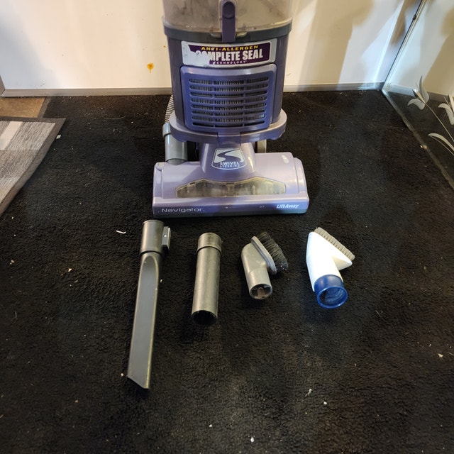 Shark Navigator Lift-Away Professional Vacuum - photo 2