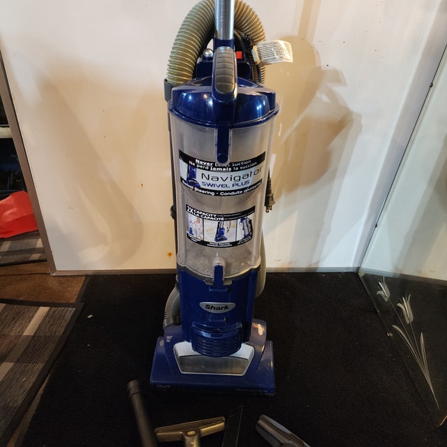 Shark Navigator Vacuum Cleaner Blue Swivel Steering Upright - photo 3