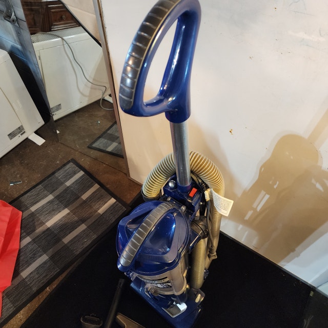 Shark Navigator Vacuum Cleaner Blue Swivel Steering Upright - photo 4