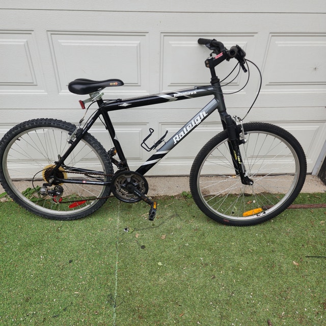 26'' Raleigh Tomahawk Mountain Bike