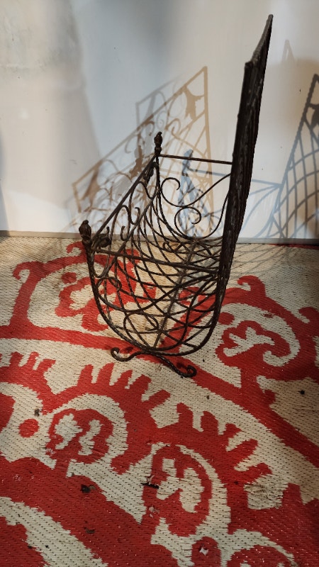 Metal Wire Mesh Holder Organizer Decor Leaf Stand - photo 5