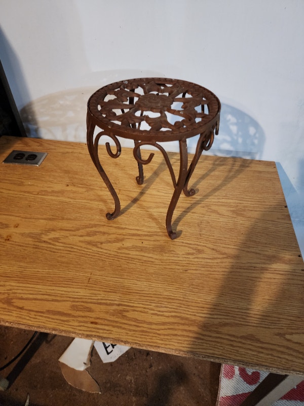 Cast Iron Stand Holder 11'' Tall 10'' Diameter