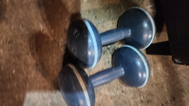 2 x 8lbs, 2 x 10lbs Weights - Blue & White