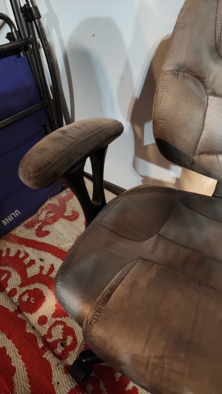 Gray Suede Armchair Rolling Office Chair - photo 4