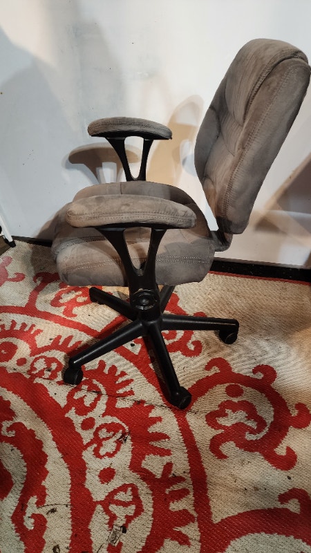 Gray Suede Armchair Rolling Office Chair - photo 5