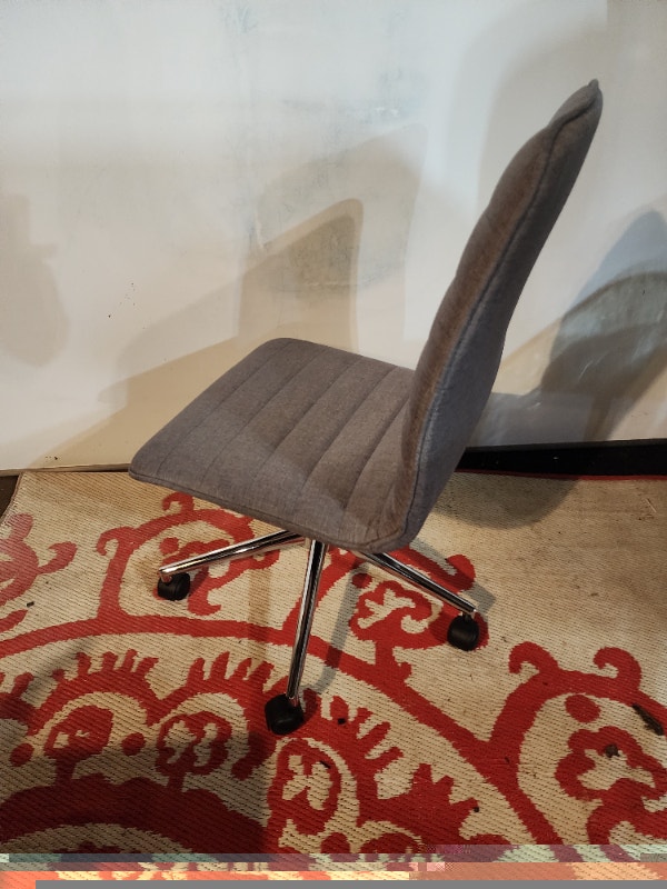 Cloth Rolling Chair Adjustable Height - photo 3