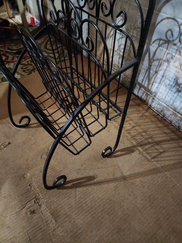 Black Metal Magazine Storage Rack 13x12x23 - photo 4