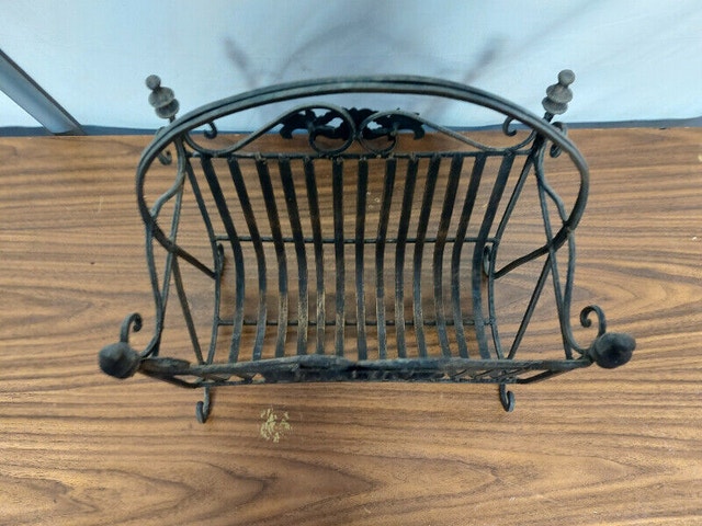 Wrought Iron Basket Carrier Holder - photo 3