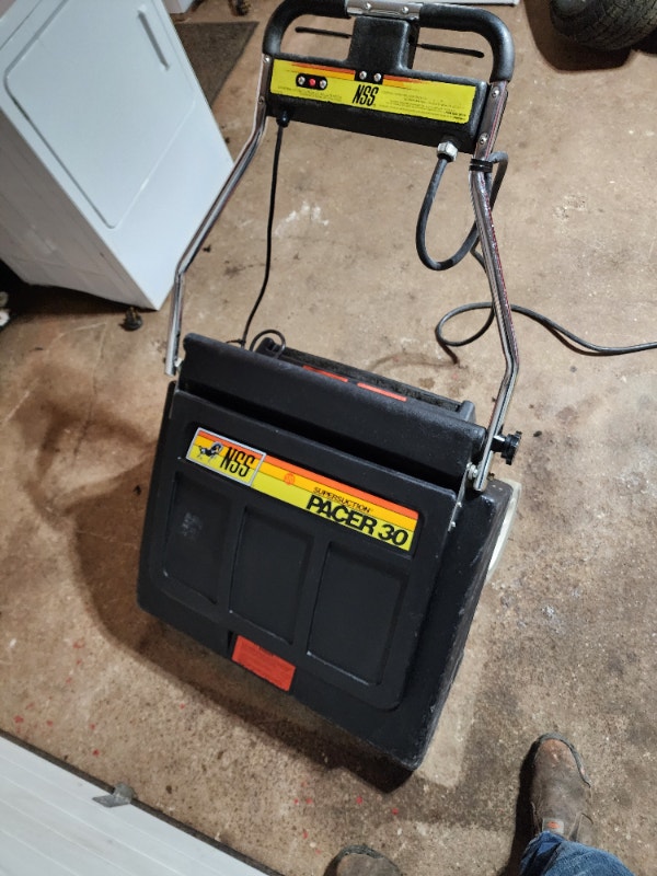 30'' Wide Area Vacuum Cleaner - Brush NSS 370 - photo 3
