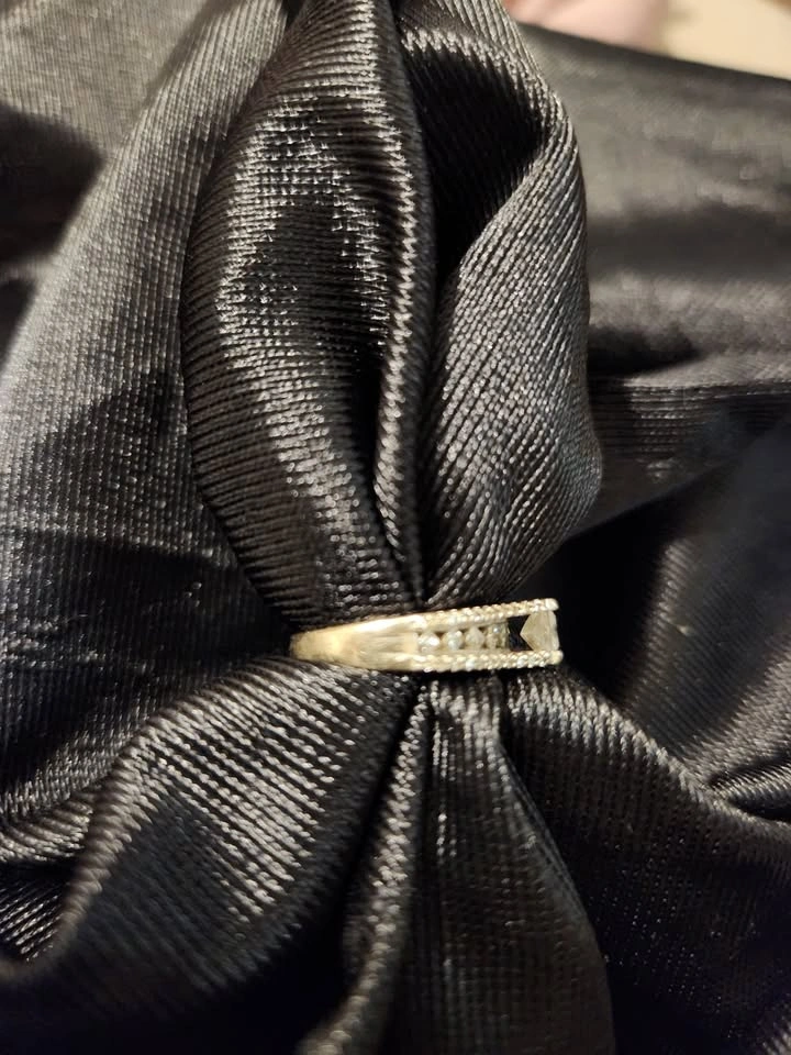 White Gold 1.25ct Diamond Engagement Ring - photo 2